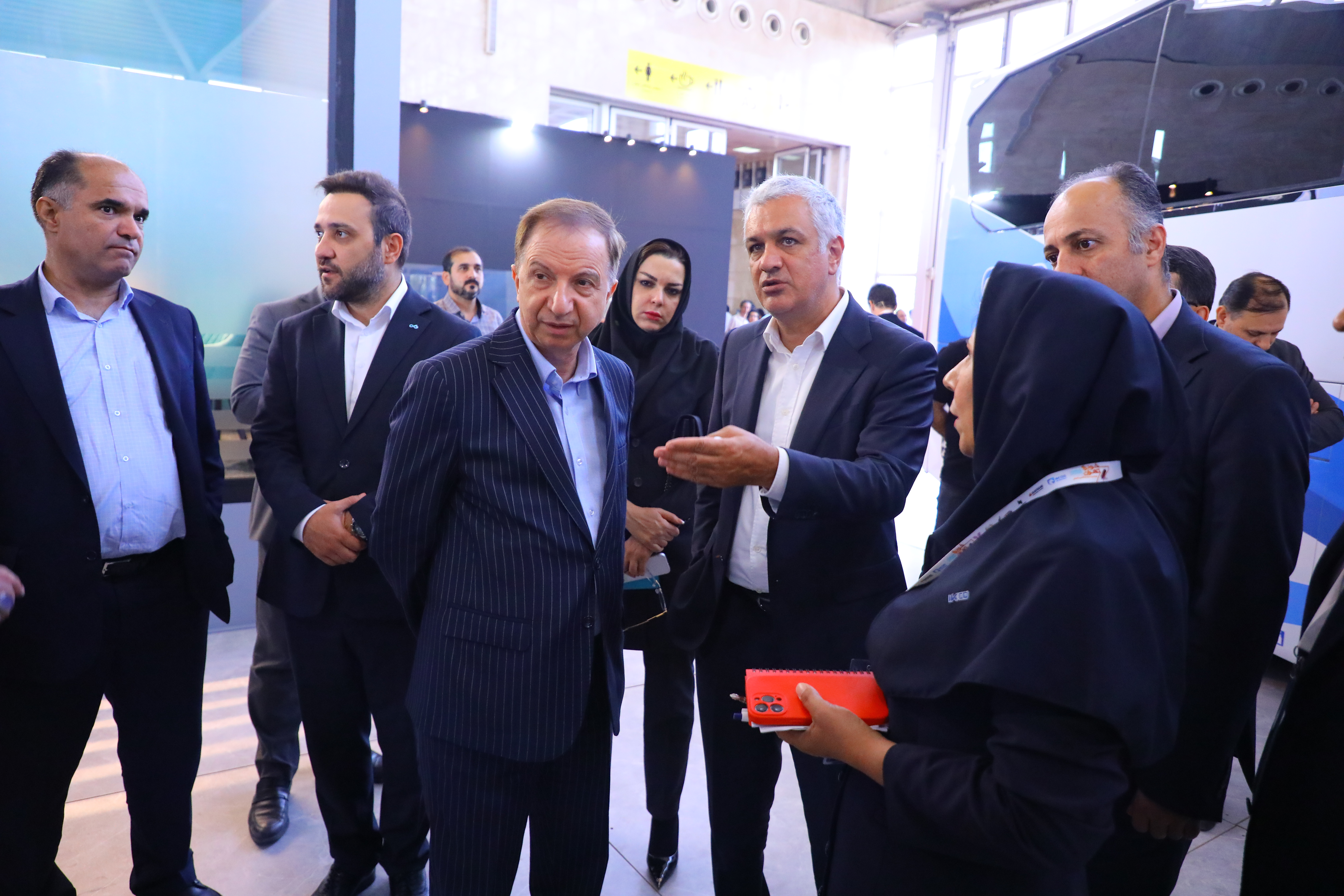 تأمین مالی زنجیره تولید صنعت خودرو با بانک دی